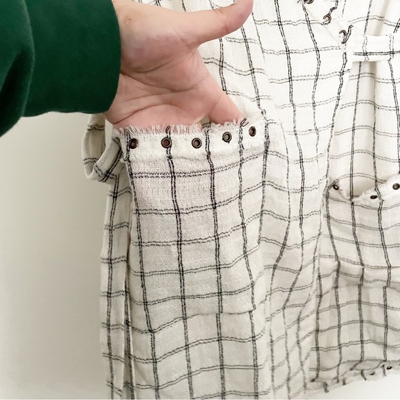 Gigi Hadid Blogger Favorite Tularosa Rocky Wrap Dress Grommets Linen Size Small - Picture 6 of 11